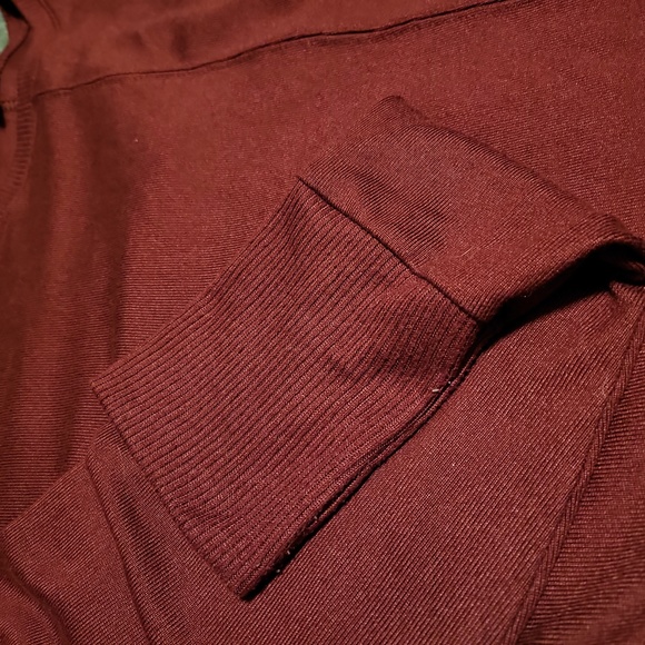 sweaters - Picture 4 of 7